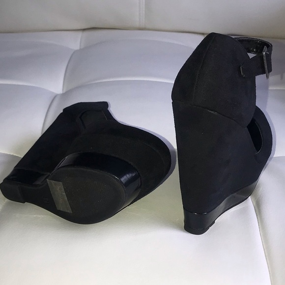 Diva Lounge Round Toe Women’s Platform Wedges - Picture 6 of 8